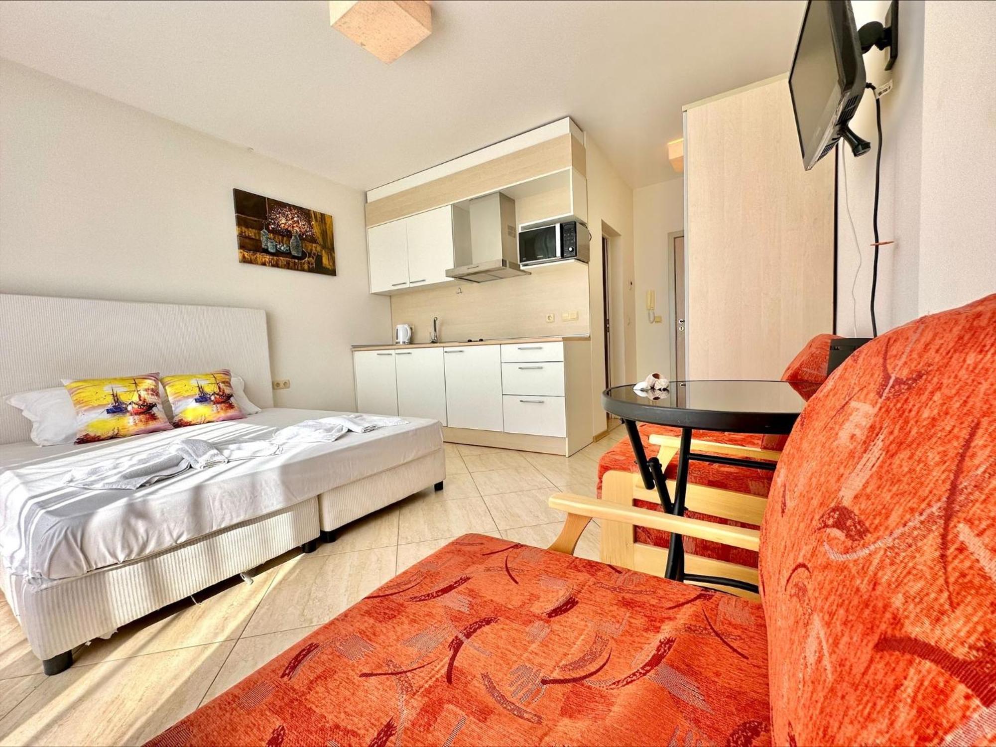 Menada Grand Resort Apartments Aheloi Cameră foto