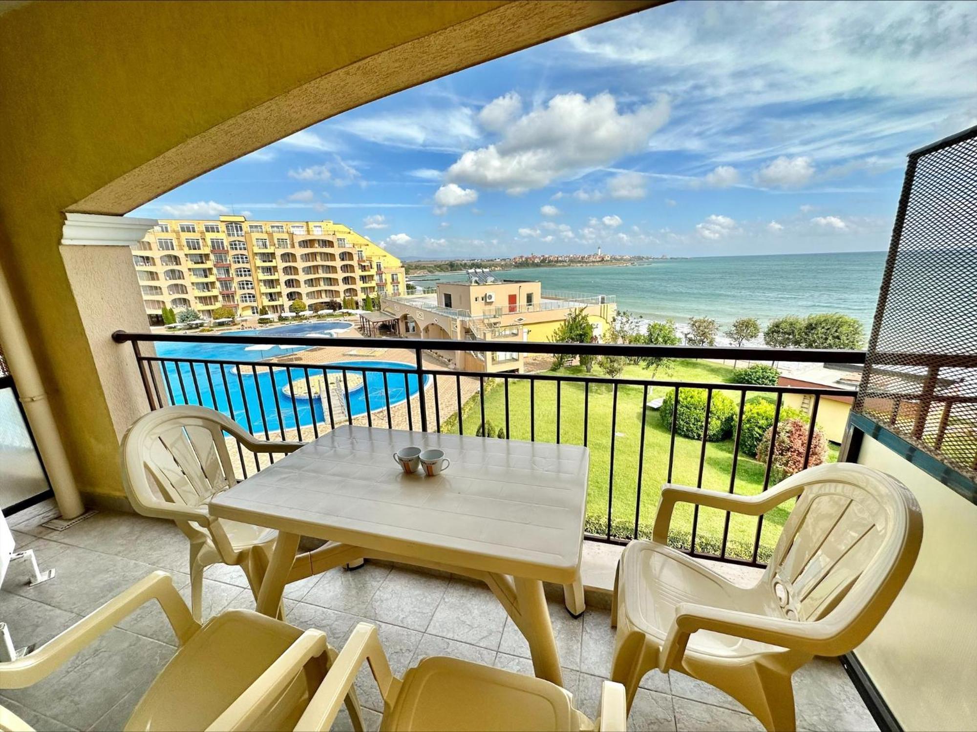 Menada Grand Resort Apartments Aheloi Cameră foto