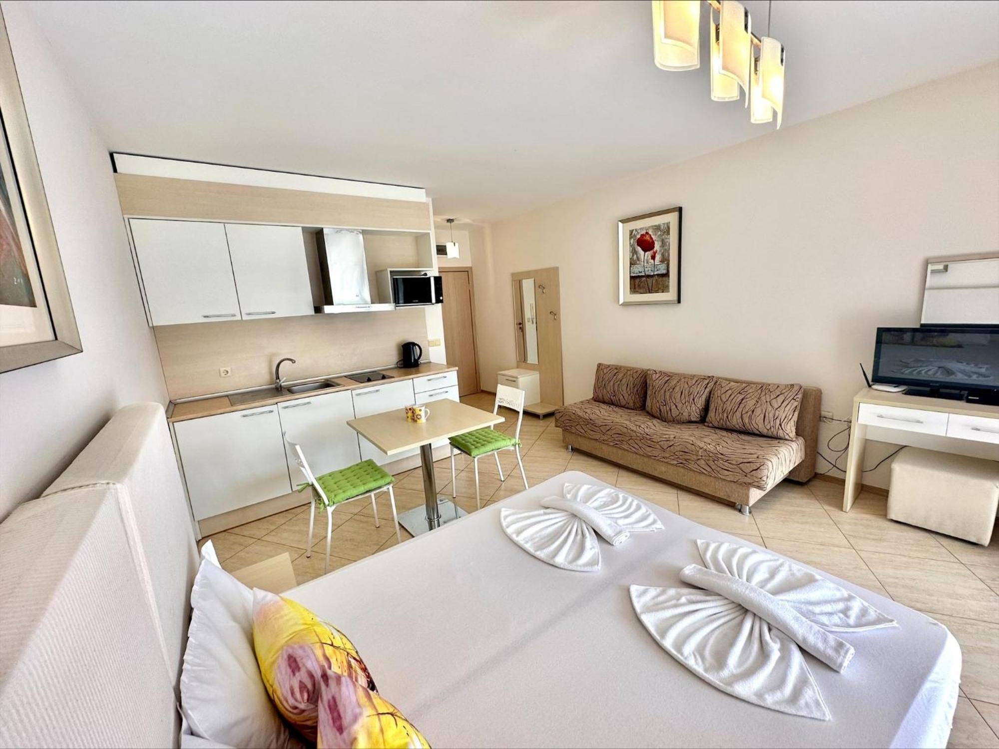 Menada Grand Resort Apartments Aheloi Cameră foto