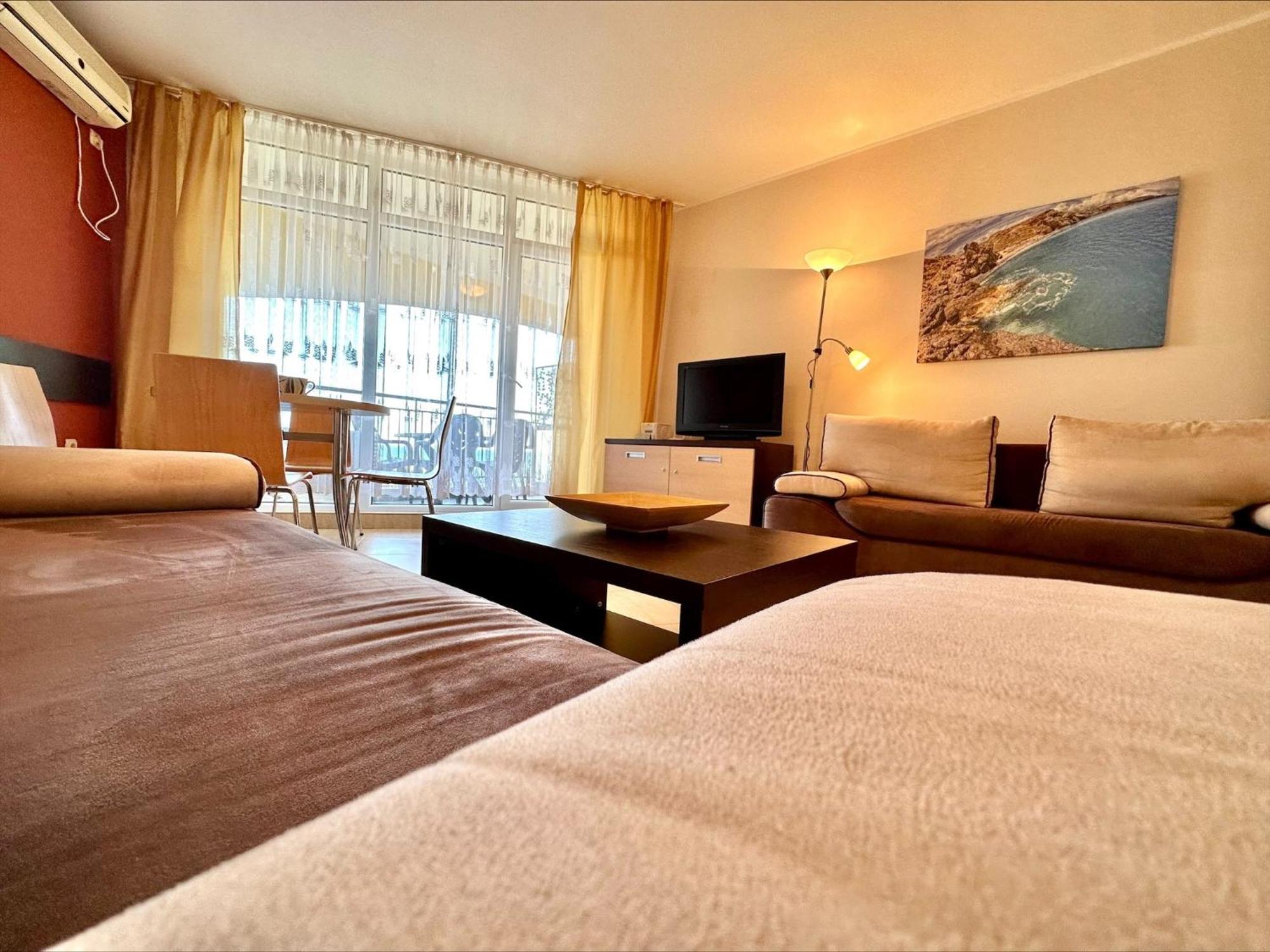 Menada Grand Resort Apartments Aheloi Cameră foto