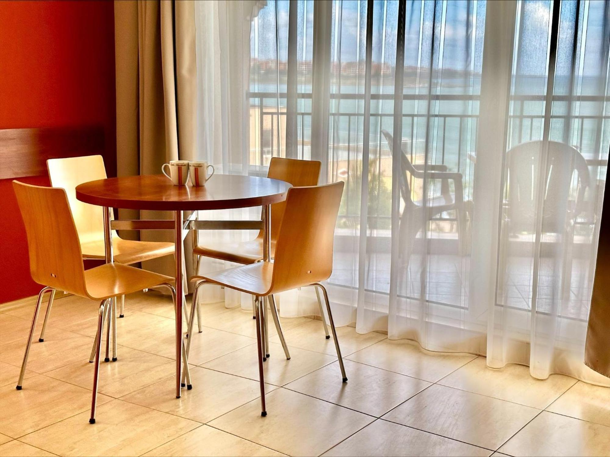 Menada Grand Resort Apartments Aheloi Cameră foto